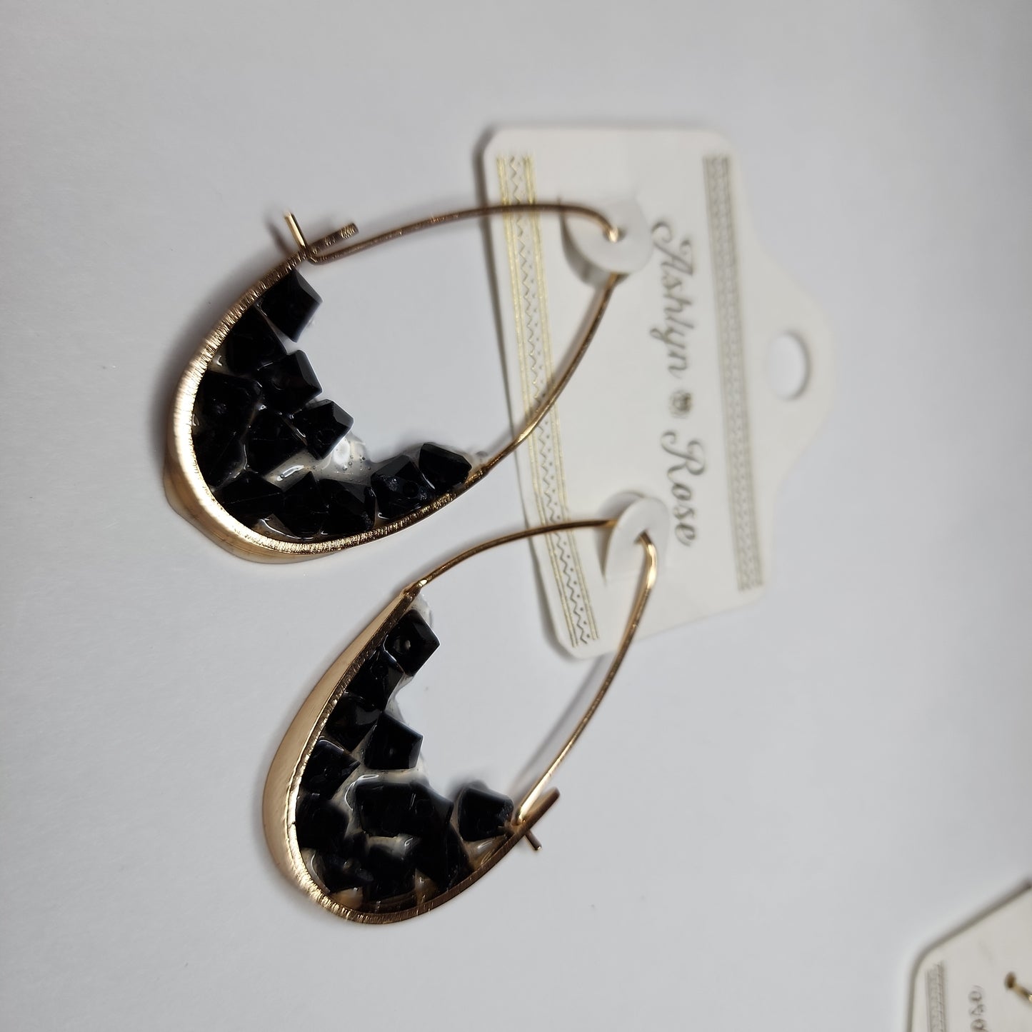 DATE NIGHT BLACK CLUSTER HEMATITE OVAL HOOP EARRINGS