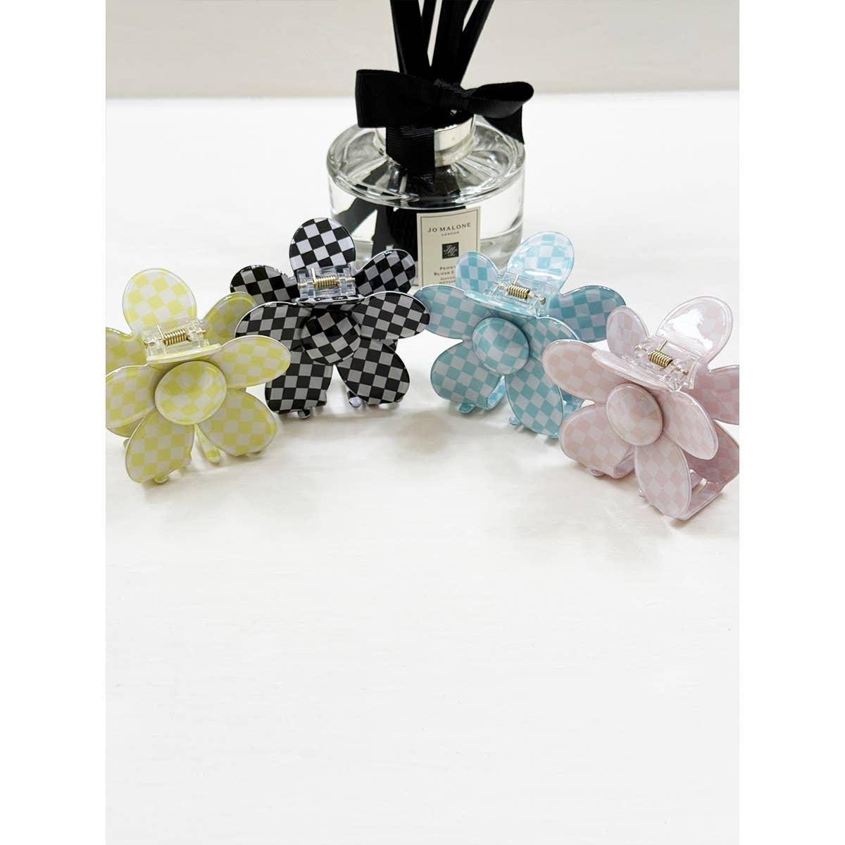 Checkered Daisy Hair Claw Clip