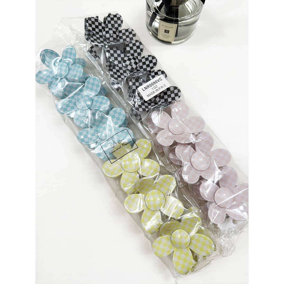 Checkered Daisy Hair Claw Clip