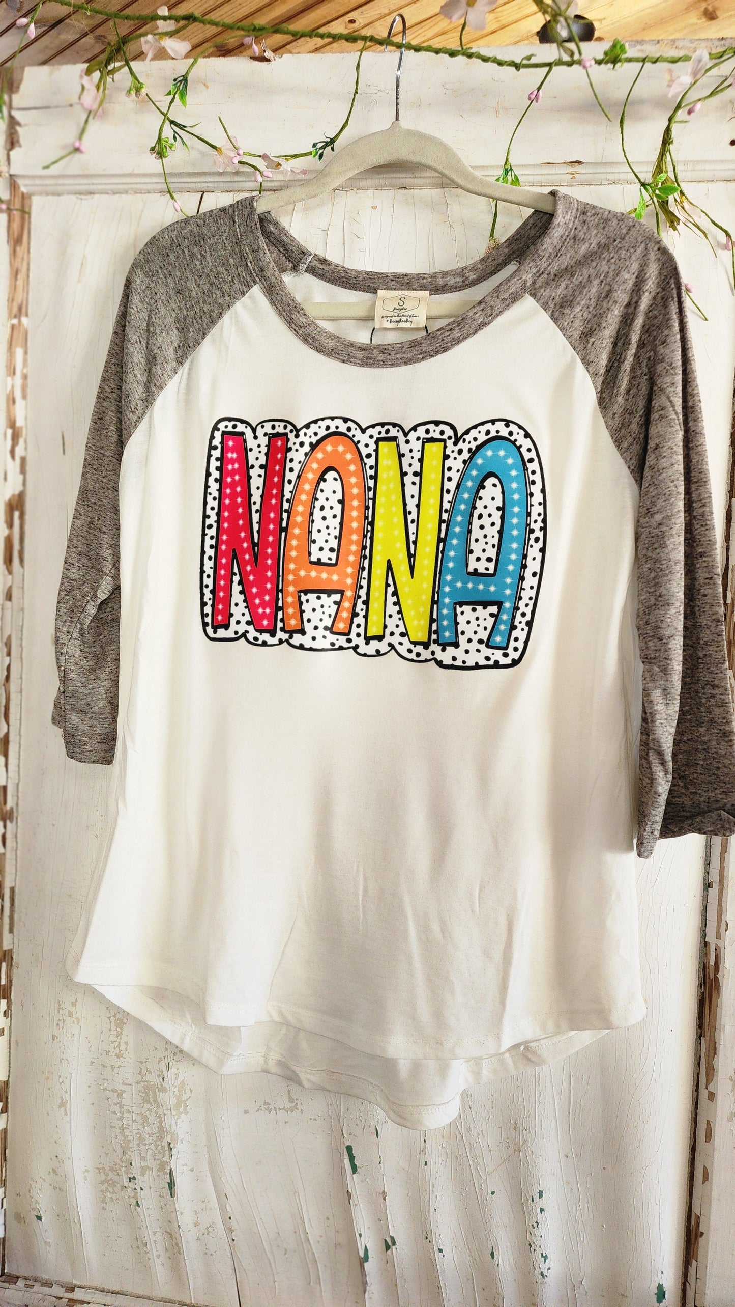 NANA Raglan Tee with Spot design