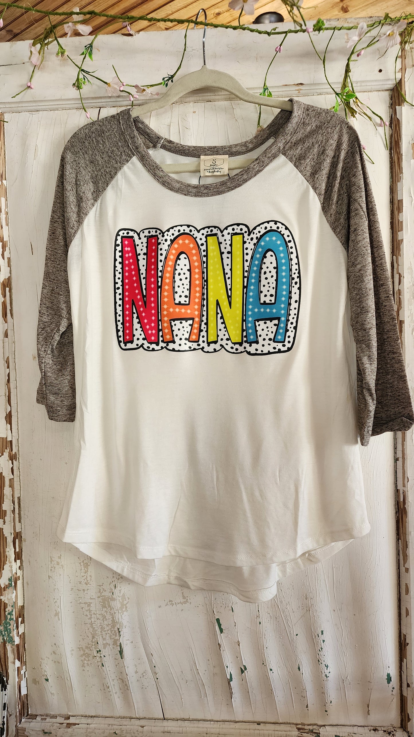 NANA Raglan Tee with Spot design