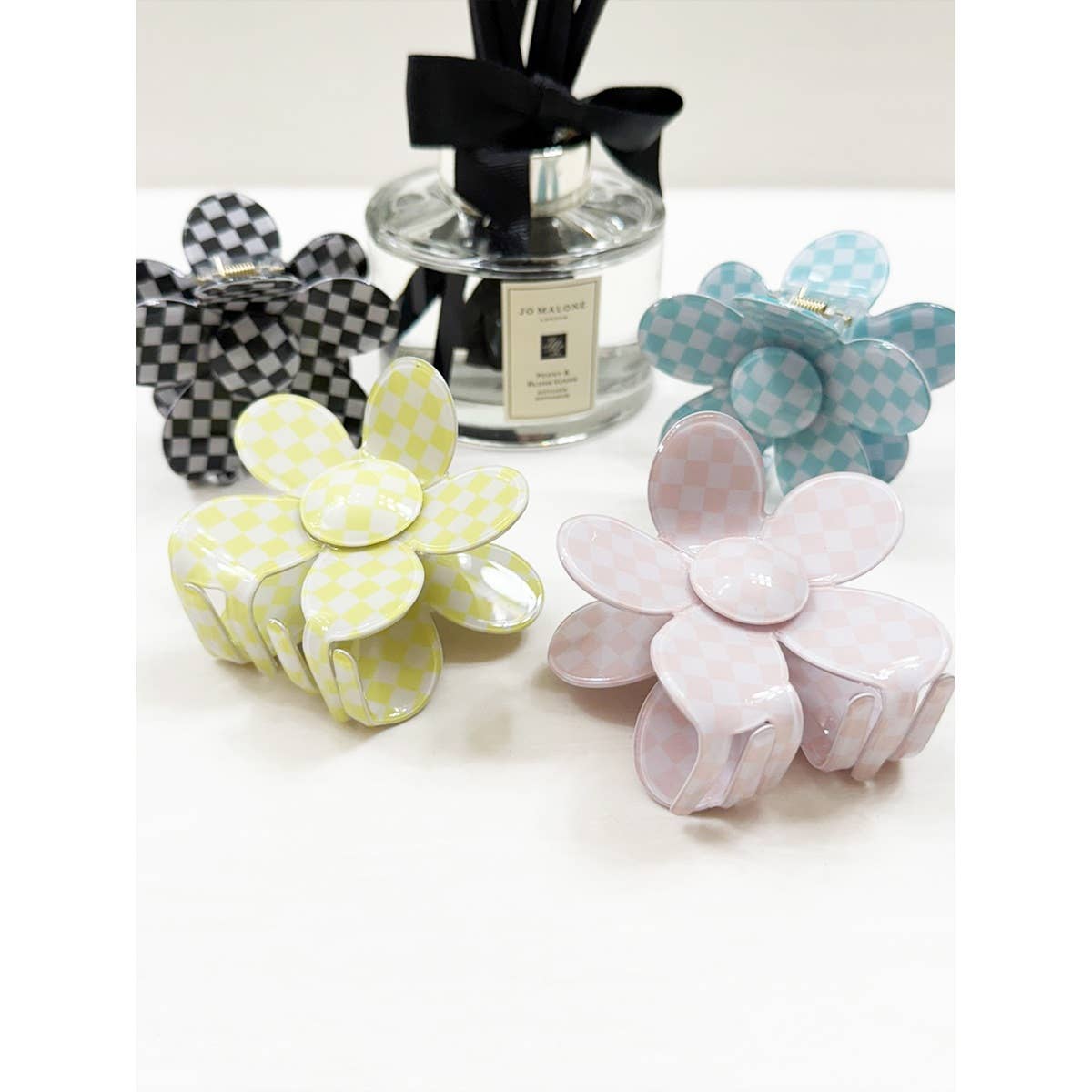 Checkered Daisy Hair Claw Clip