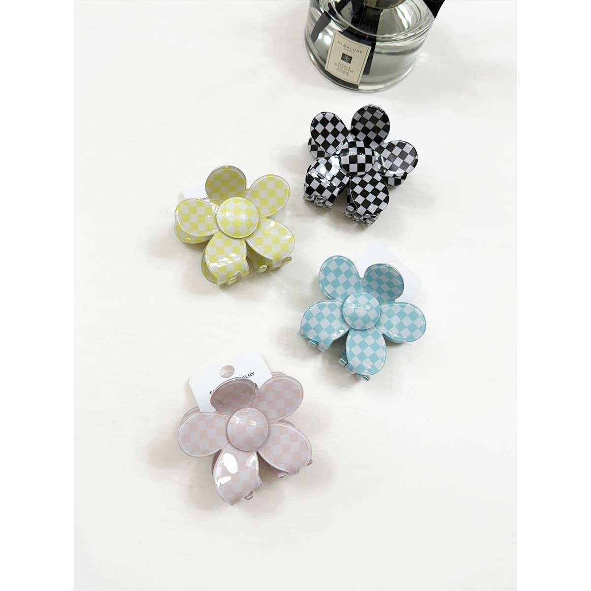 Checkered Daisy Hair Claw Clip