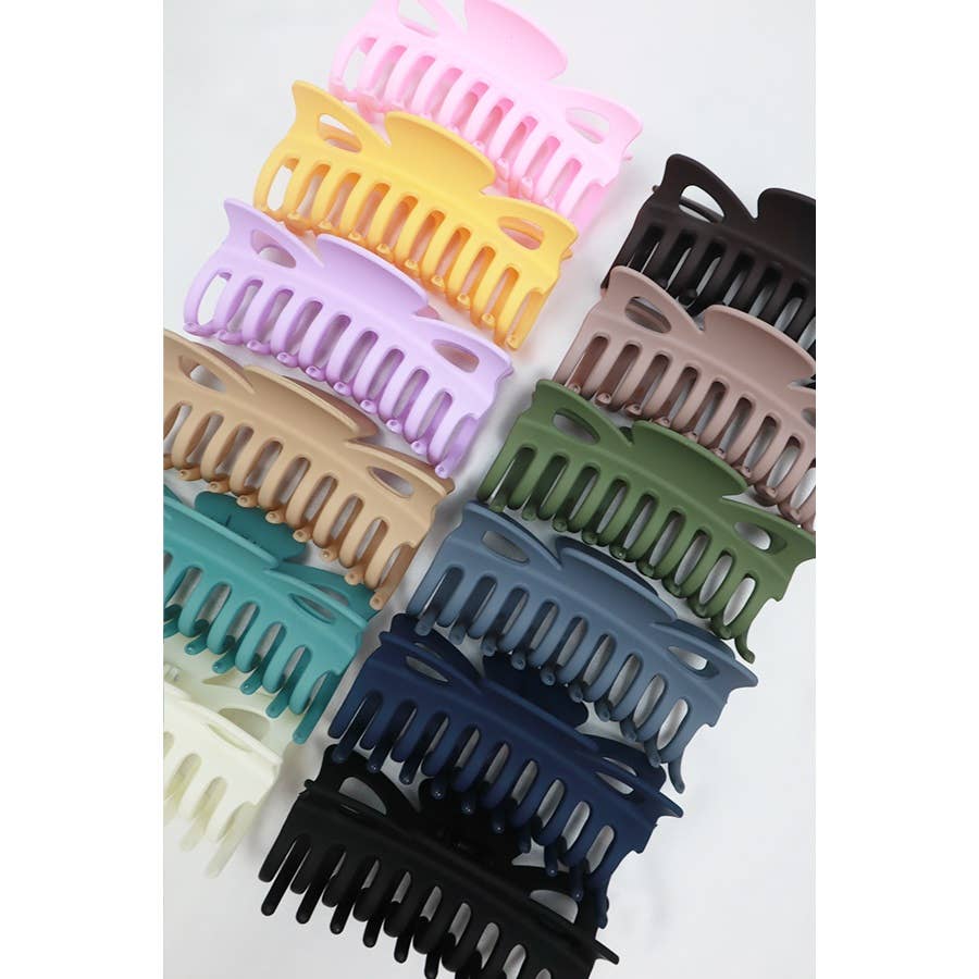 Matte Jumbo Hair Claw
