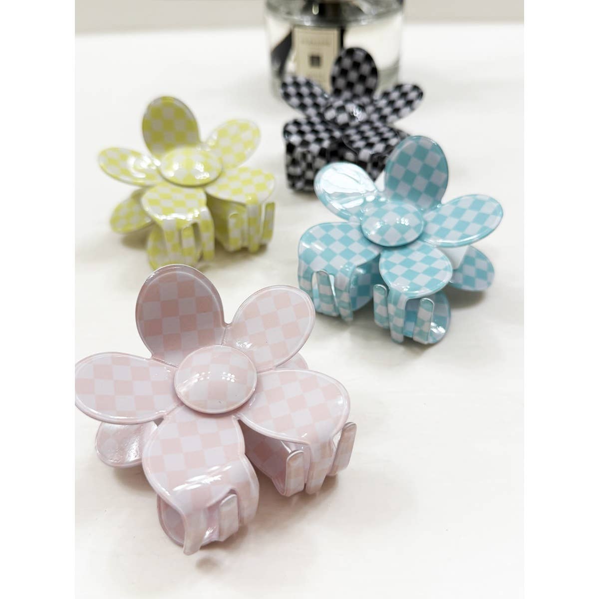 Checkered Daisy Hair Claw Clip