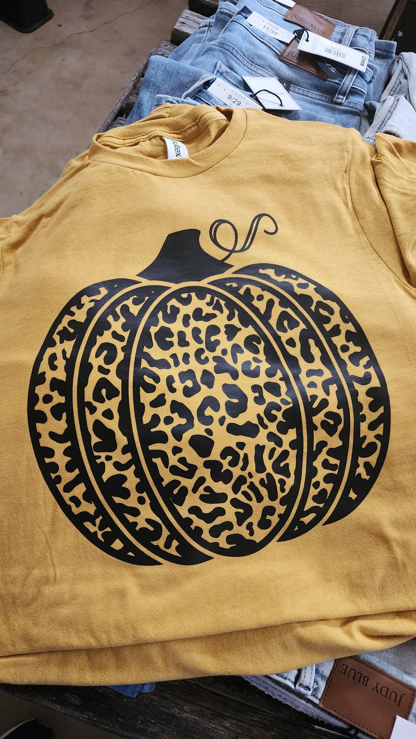 Leopard Pumpkin Tee