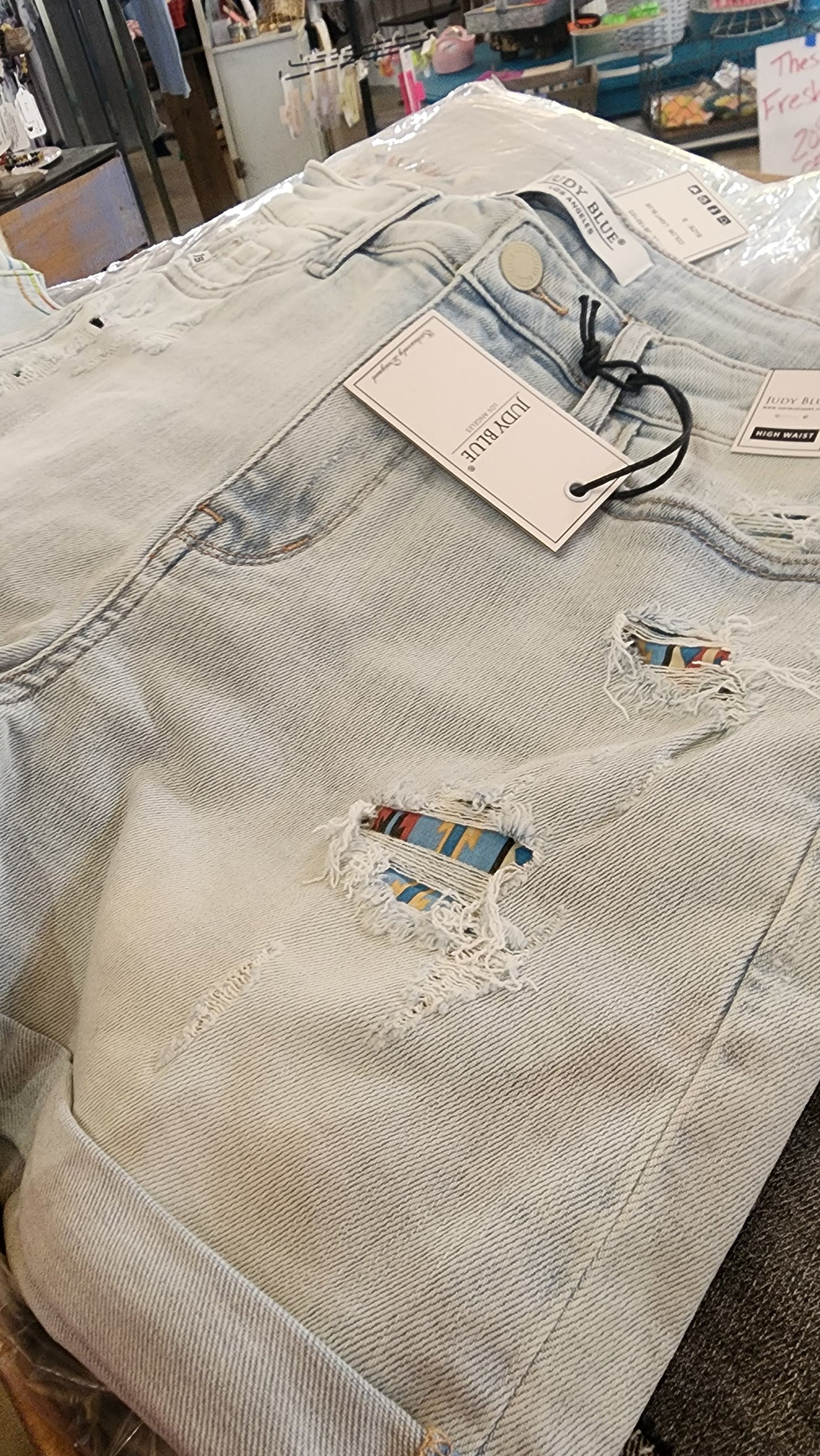 Judy Blue Aztec Pockets